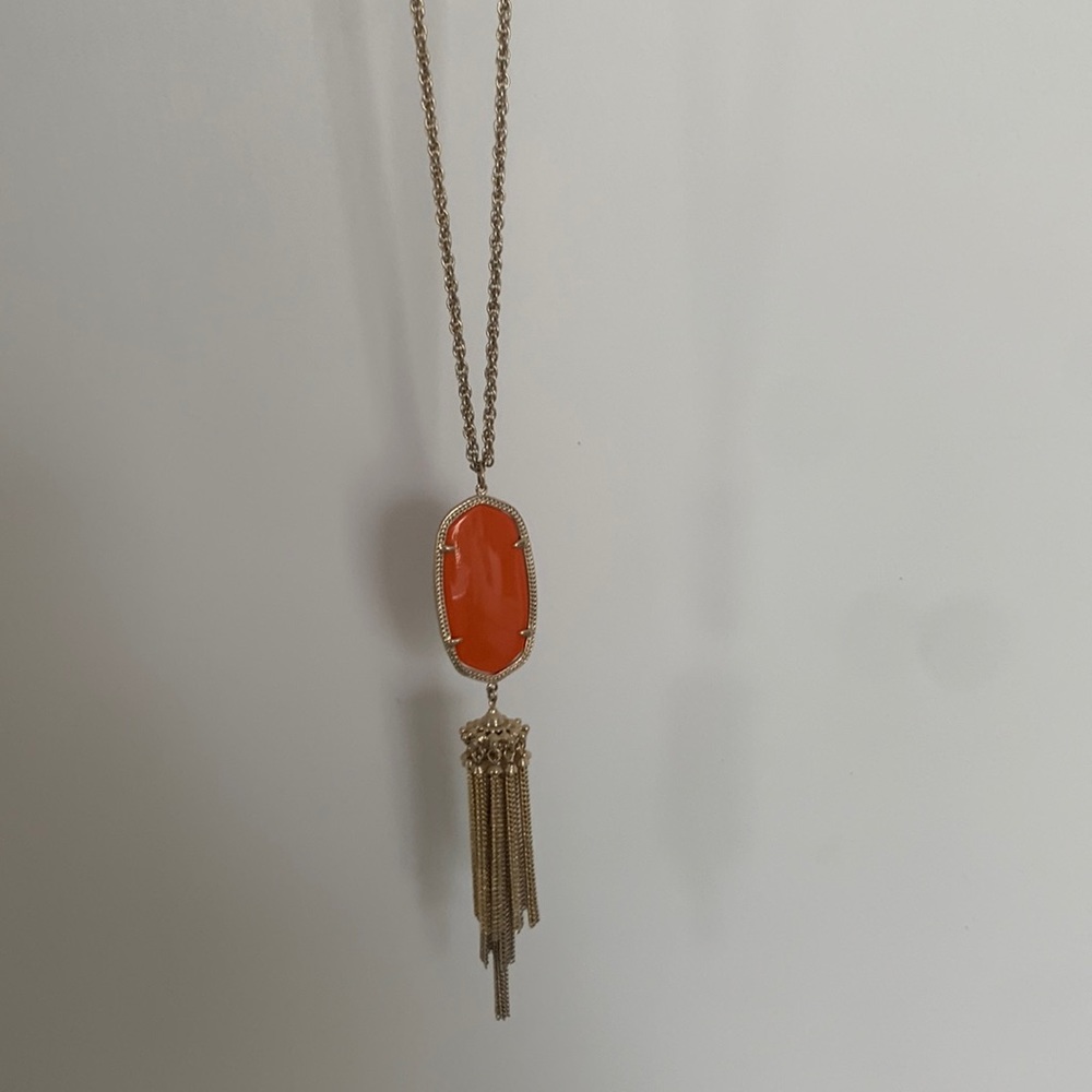 Kendra Scott pendant necklace